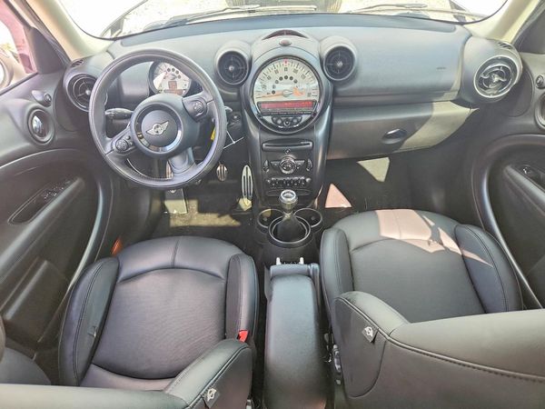 2014 MINI COOPER