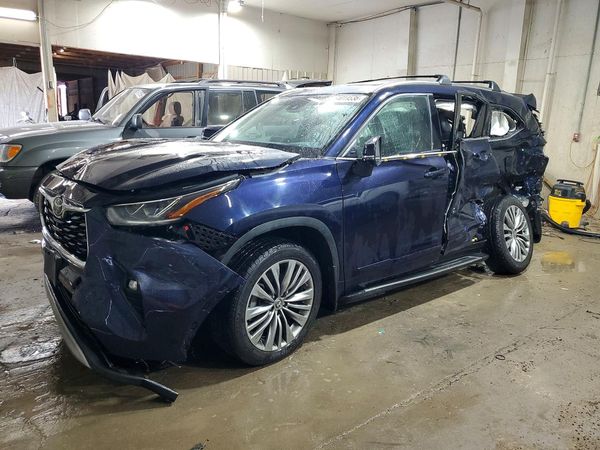 2021 TOYOTA HIGHLANDER Platinum