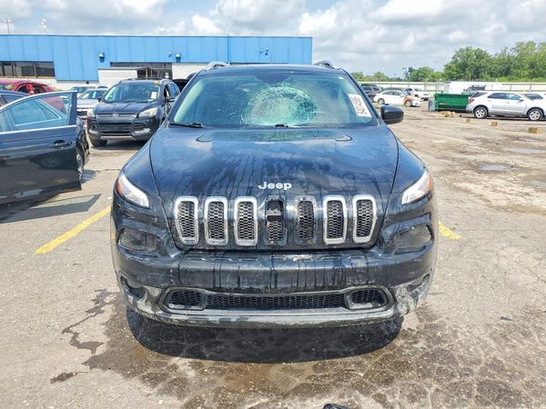 2018 JEEP CHEROKEE LATITUDE PLUS 4X4