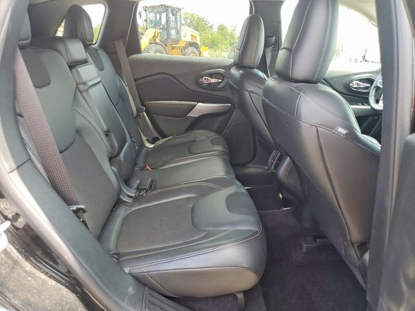 2018 JEEP CHEROKEE LATITUDE PLUS 4X4