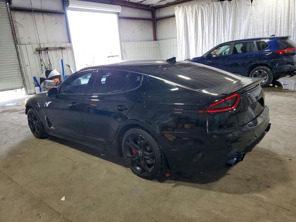 2018 KIA STINGER GT2