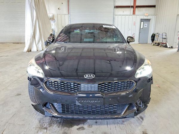 2018 KIA STINGER GT2