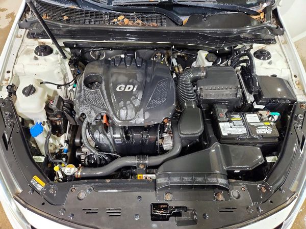 2015 KIA OPTIMA GL - Middle-low
