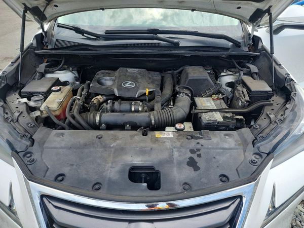 2016 LEXUS NX 200T 200t Luxury