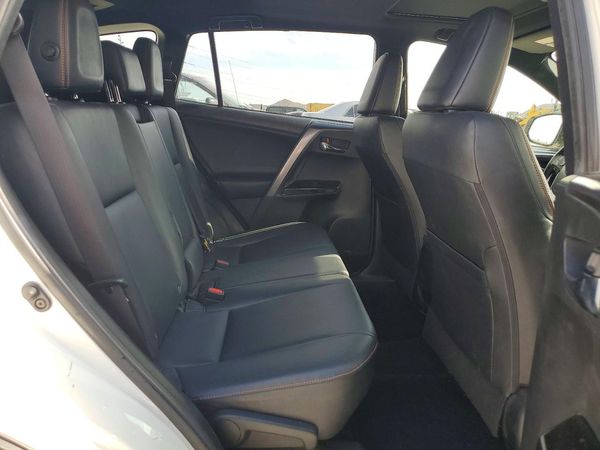 2016 TOYOTA RAV4 SE (S Grade)