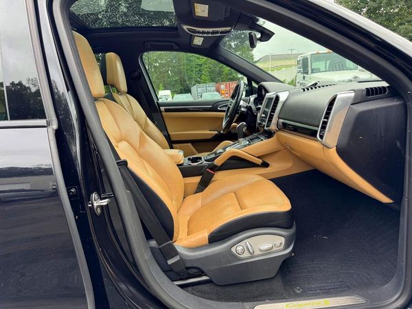 2017 PORSCHE CAYENNE E-Hybrid