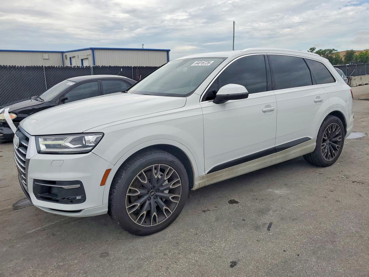 2017 AUDI Q7 quattro Premium Plus