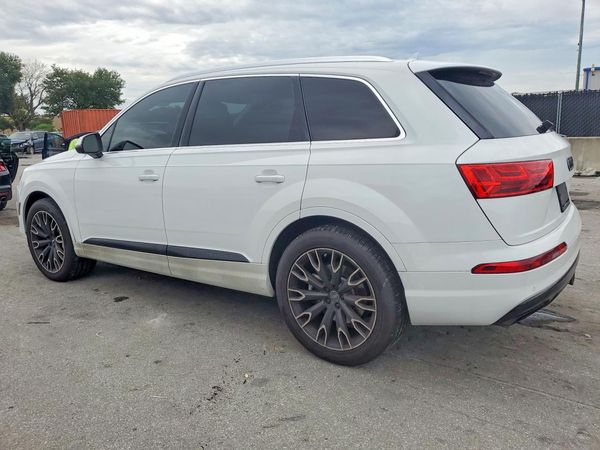 2017 AUDI Q7 quattro Premium Plus