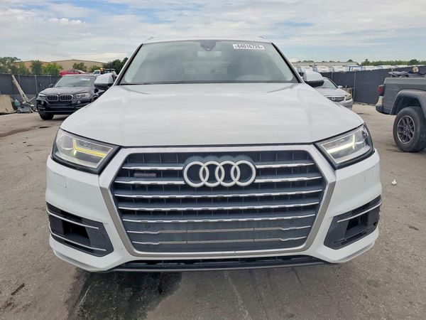 2017 AUDI Q7 quattro Premium Plus