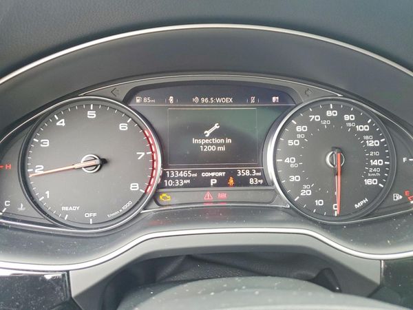 2017 AUDI Q7 quattro Premium Plus