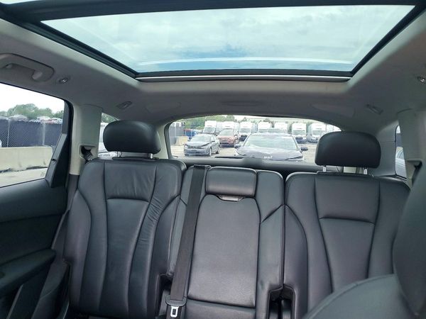 2017 AUDI Q7 quattro Premium Plus