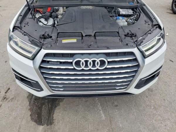 2017 AUDI Q7 quattro Premium Plus