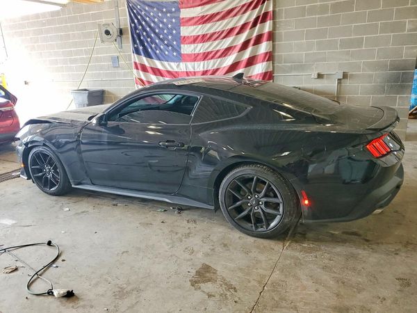 2025 FORD MUSTANG