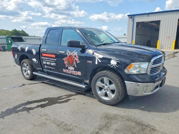 2014 RAM 1500 SLT QUAD CAB 4X4