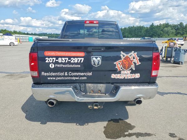 2014 RAM 1500 SLT QUAD CAB 4X4