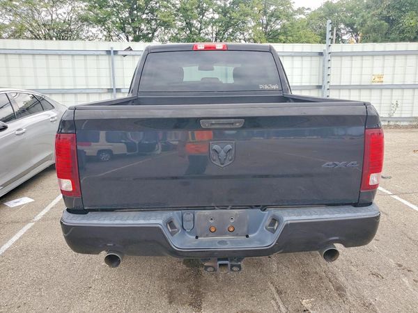 2014 RAM 1500 ST