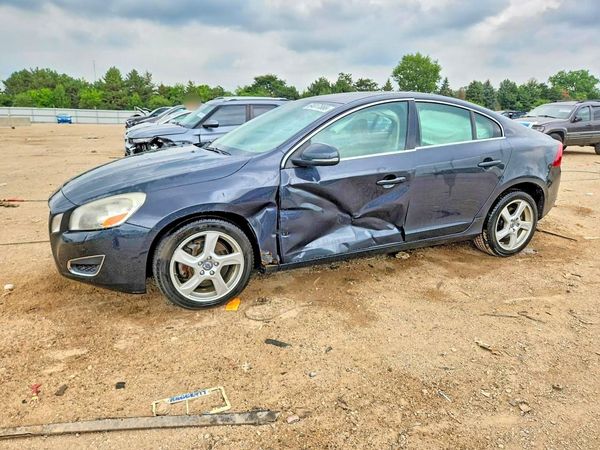 2012 VOLVO S60