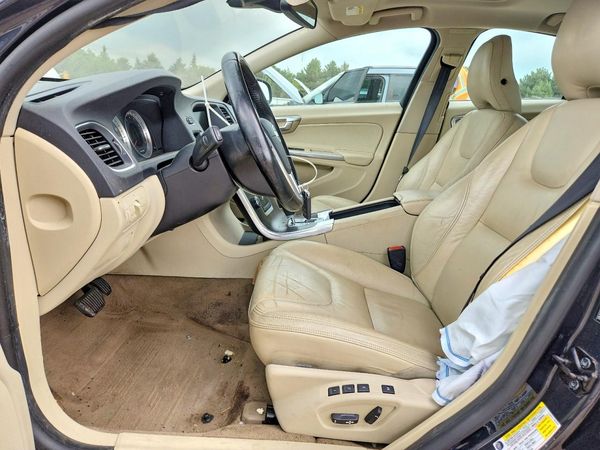 2012 VOLVO S60