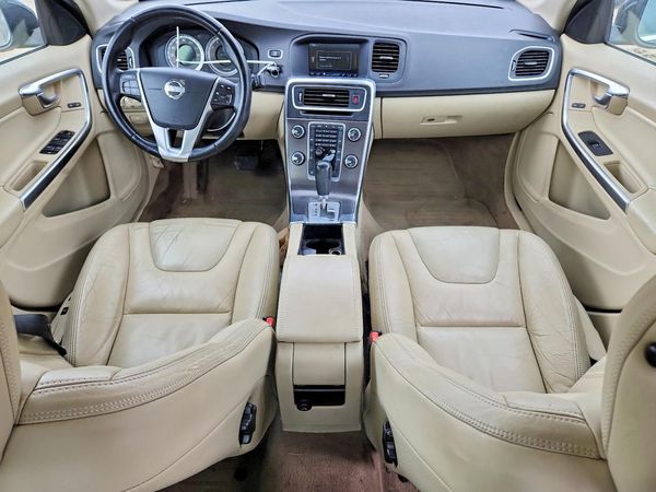 2012 VOLVO S60