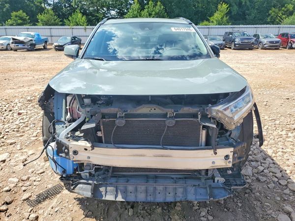 2019 TOYOTA RAV4