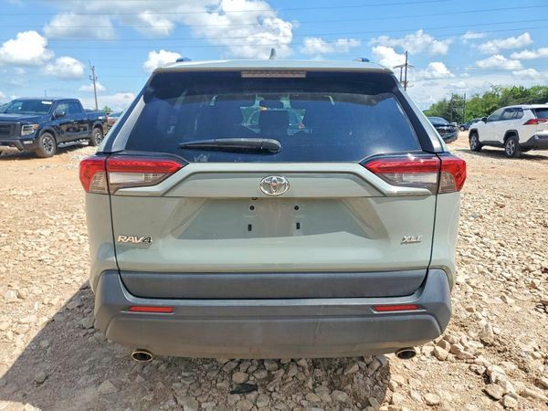 2019 TOYOTA RAV4