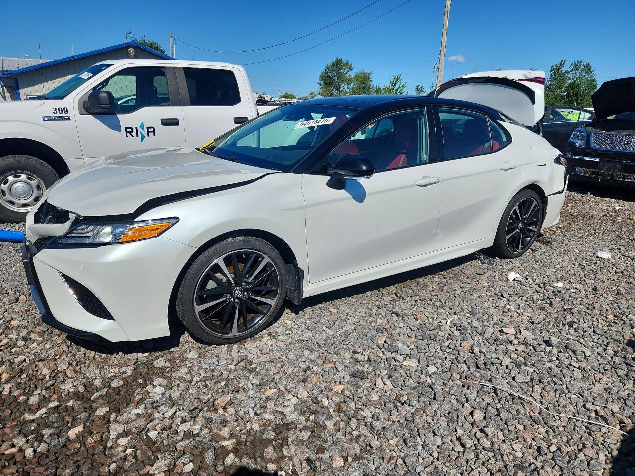 2020 TOYOTA CAMRY XSE