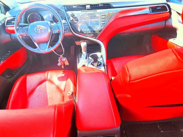 2020 TOYOTA CAMRY XSE