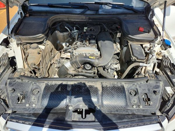2020 MERCEDES-BENZ GLE GLE350 — Engine bay