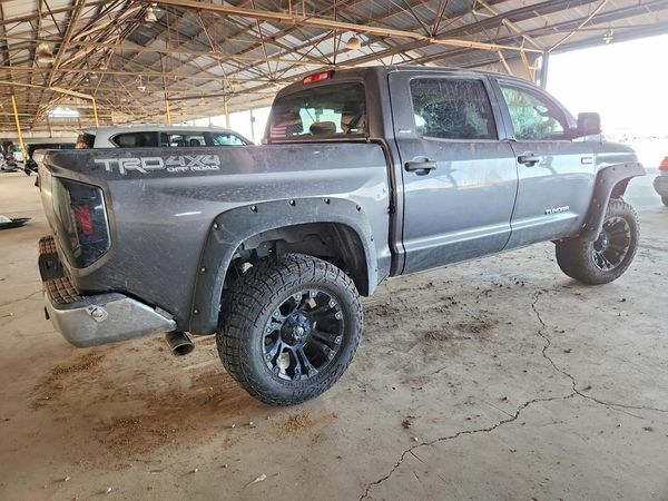 2015 TOYOTA TUNDRA SR5 Grade