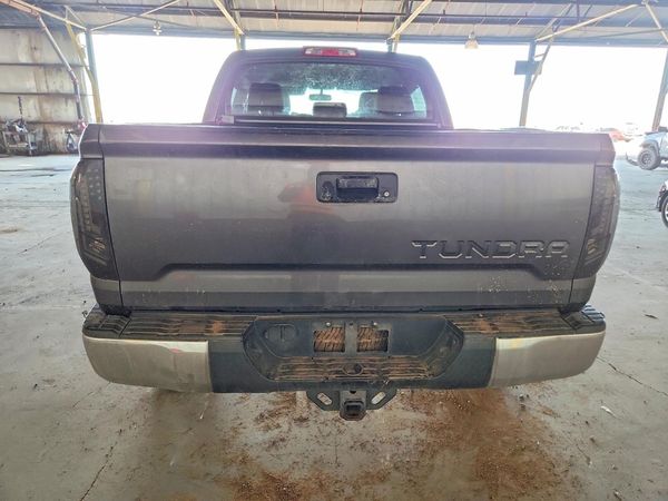 2015 TOYOTA TUNDRA SR5 Grade