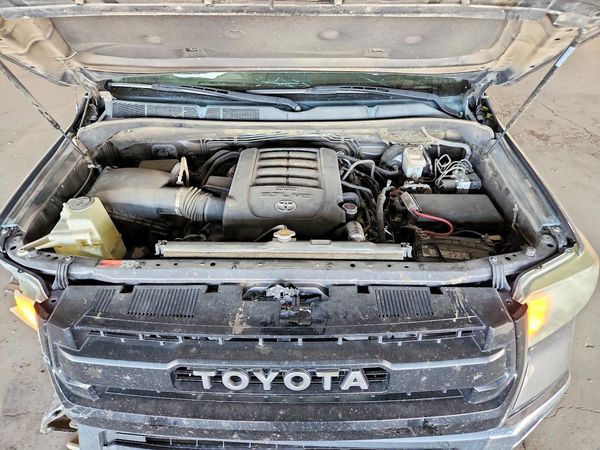 2015 TOYOTA TUNDRA SR5 Grade