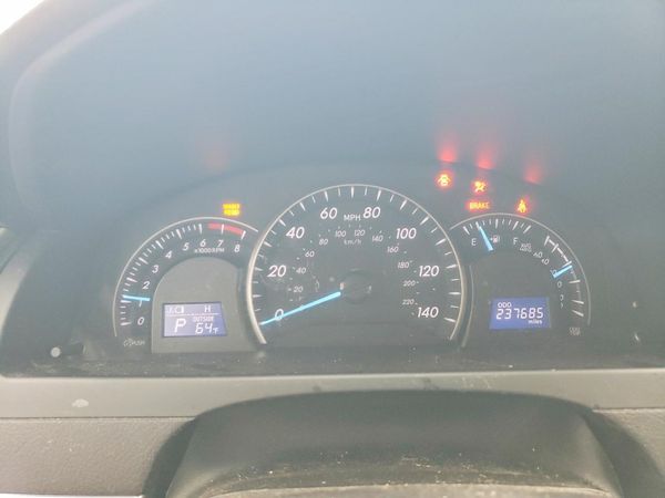 2014 TOYOTA CAMRY