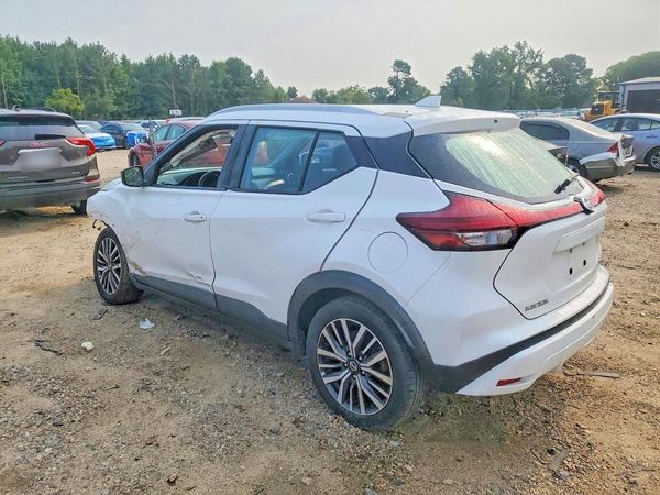 2021 NISSAN KICKS