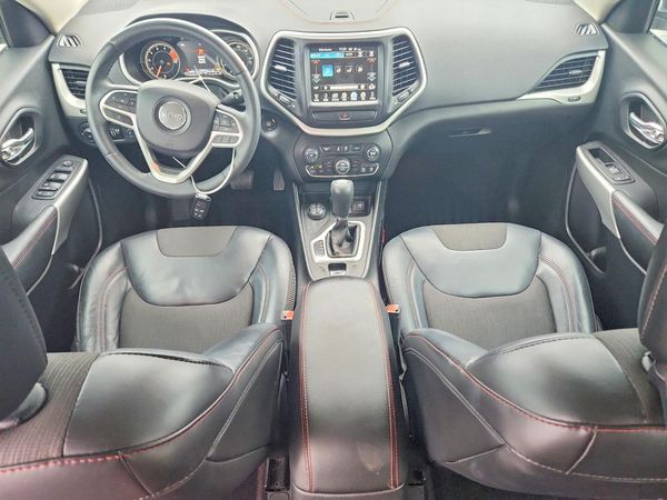 2017 JEEP CHEROKEE TRAILHAWK 4X4