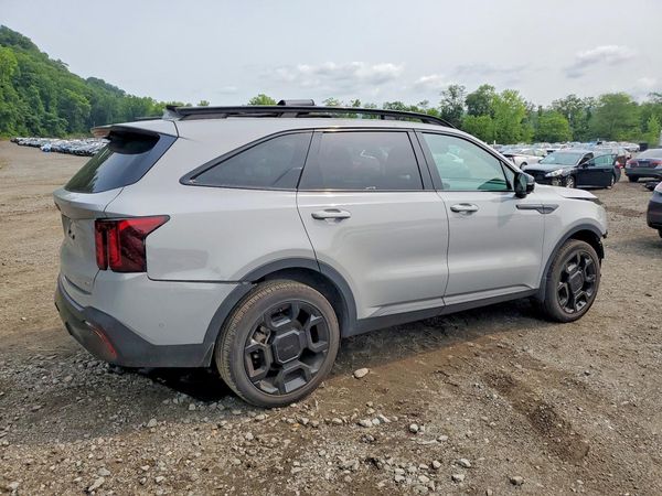 2025 KIA SORENTO