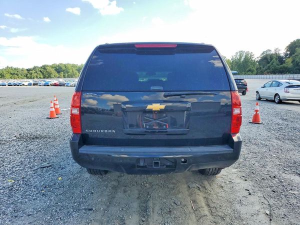 2013 CHEVROLET SUBURBAN LT