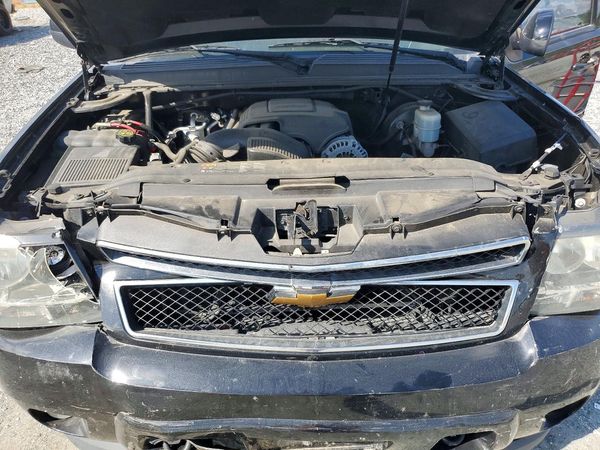 2013 CHEVROLET SUBURBAN LT