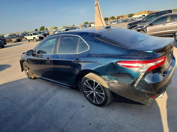 2019 TOYOTA CAMRY