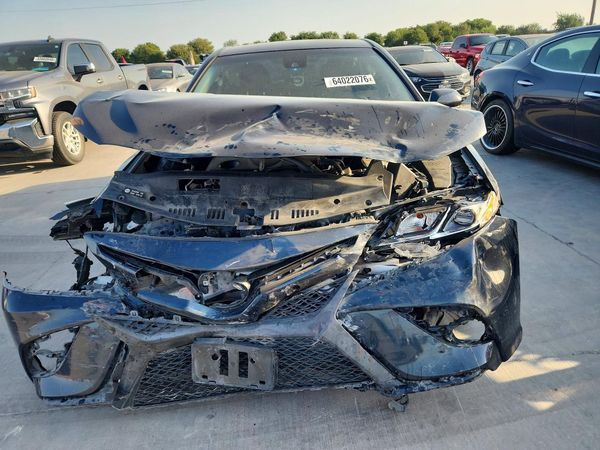 2019 TOYOTA CAMRY