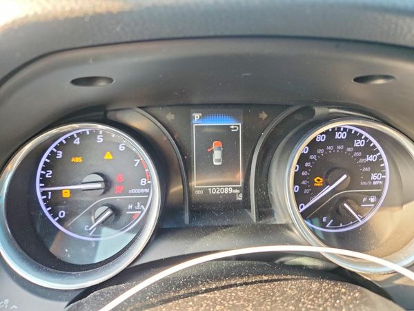 2019 TOYOTA CAMRY