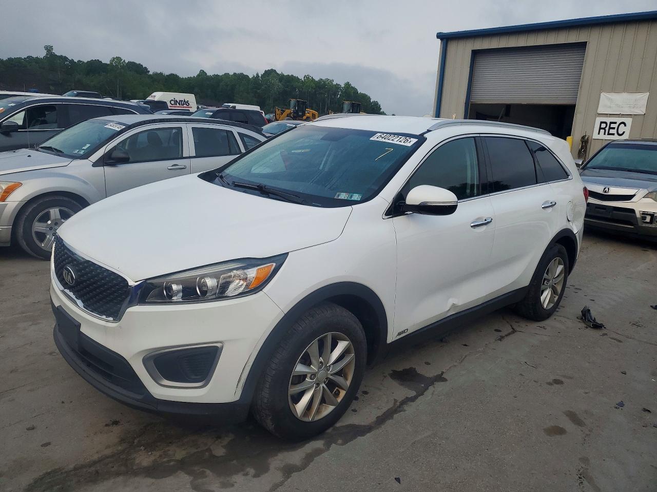 2017 KIA SORENTO L, LX