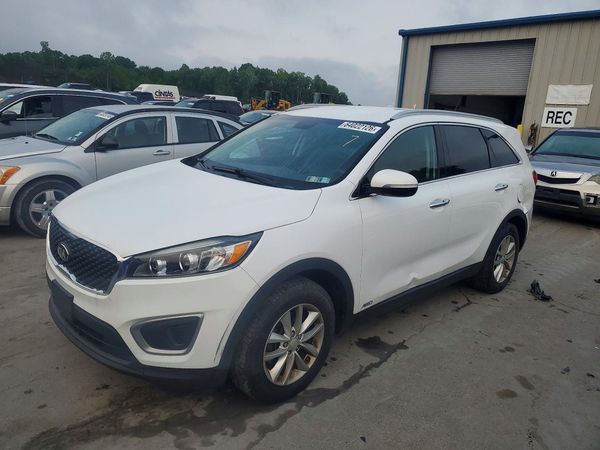 2017 KIA SORENTO L, LX