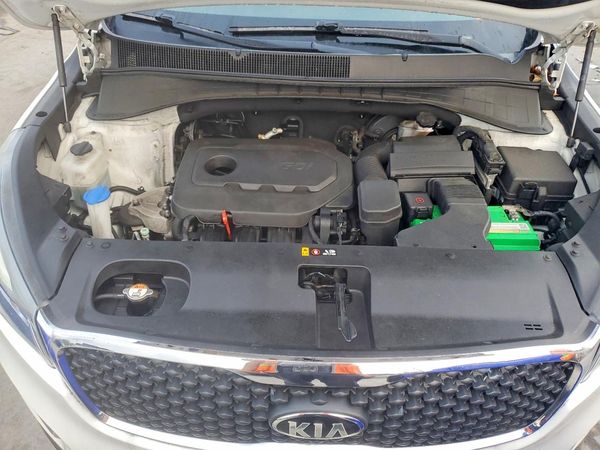 2017 KIA SORENTO L, LX