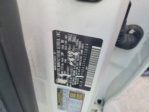 2017 KIA SORENTO L, LX