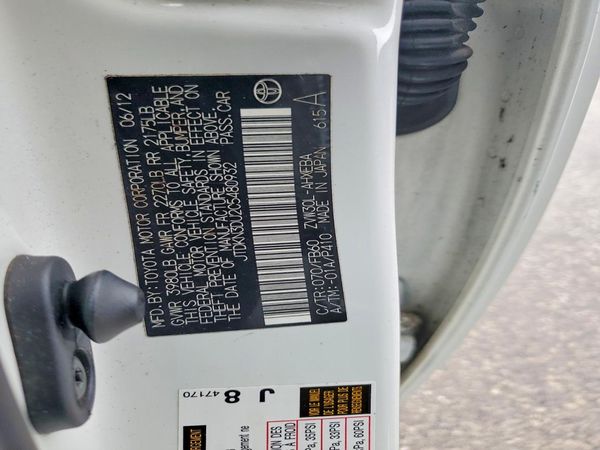 2012 TOYOTA PRIUS