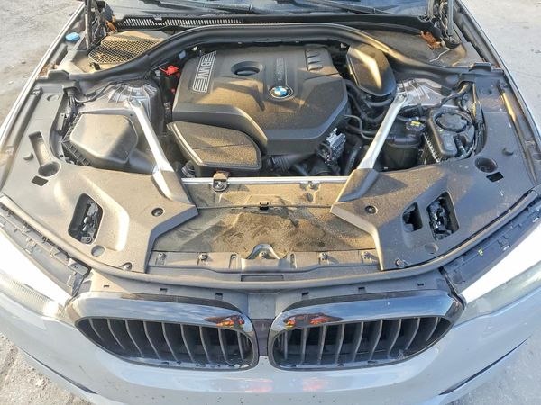 2019 BMW 530