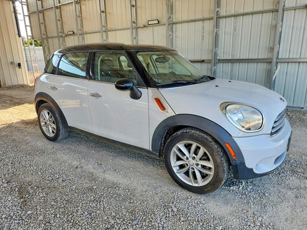 2014 MINI COOPER
