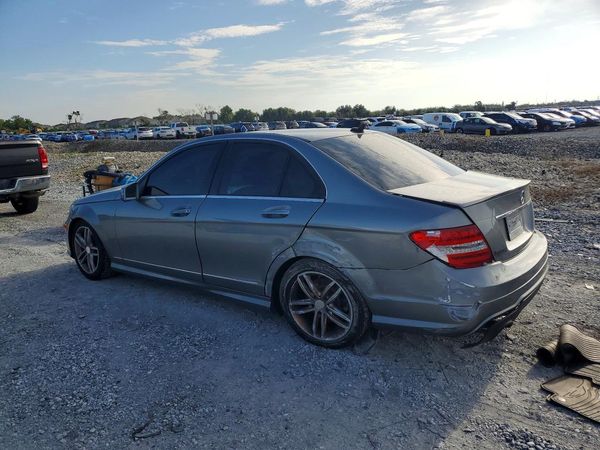 2014 MERCEDES-BENZ C C250