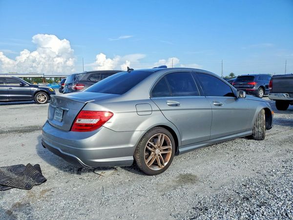 2014 MERCEDES-BENZ C C250