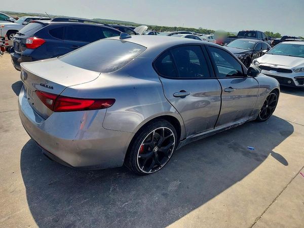2020 ALFA ROMEO GIULIA